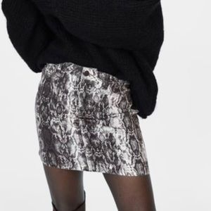Zara Black Snakeskin Denim Skirt
